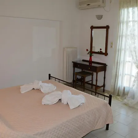 Voula Apartments Agia Marina  Exterior foto